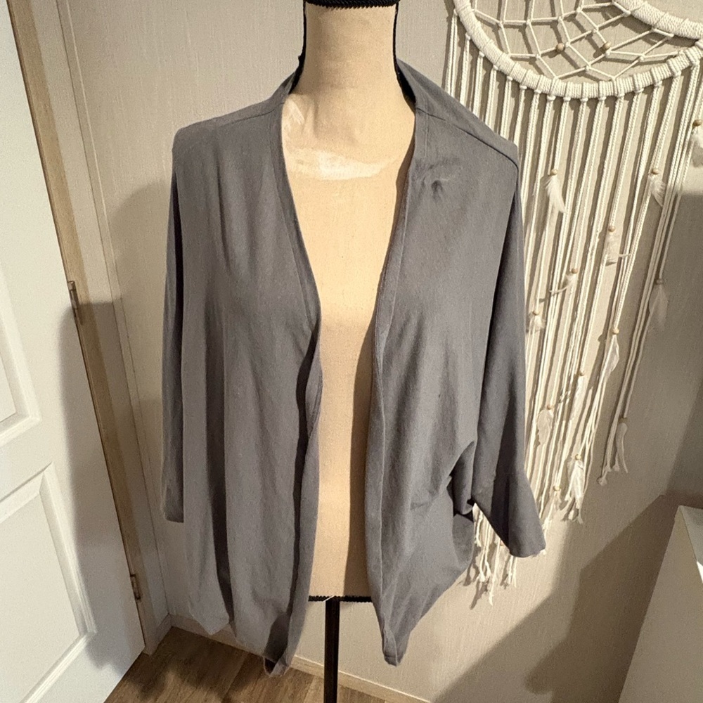 Elegant Open Front Gray Poncho
